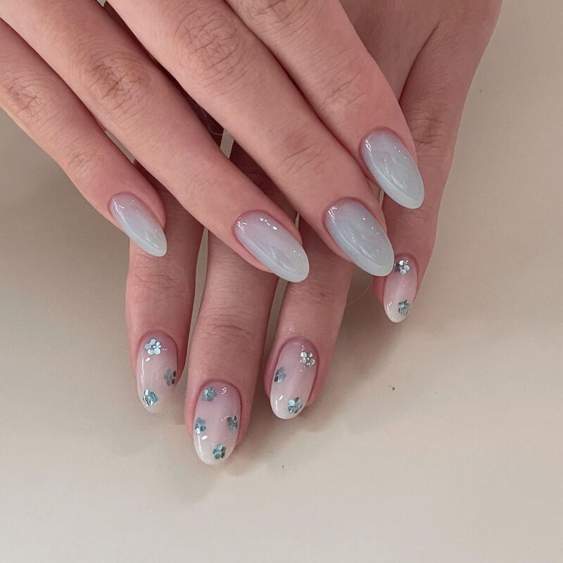 Korean-style two-tone, atmospheric, Instagram-worthy, high-end, handcrafted, wearable short-length artificial nails Korean-style two-tone, atmospheric, Instagram-worthy, high-end, handcrafted, wearable short-length artificial nails