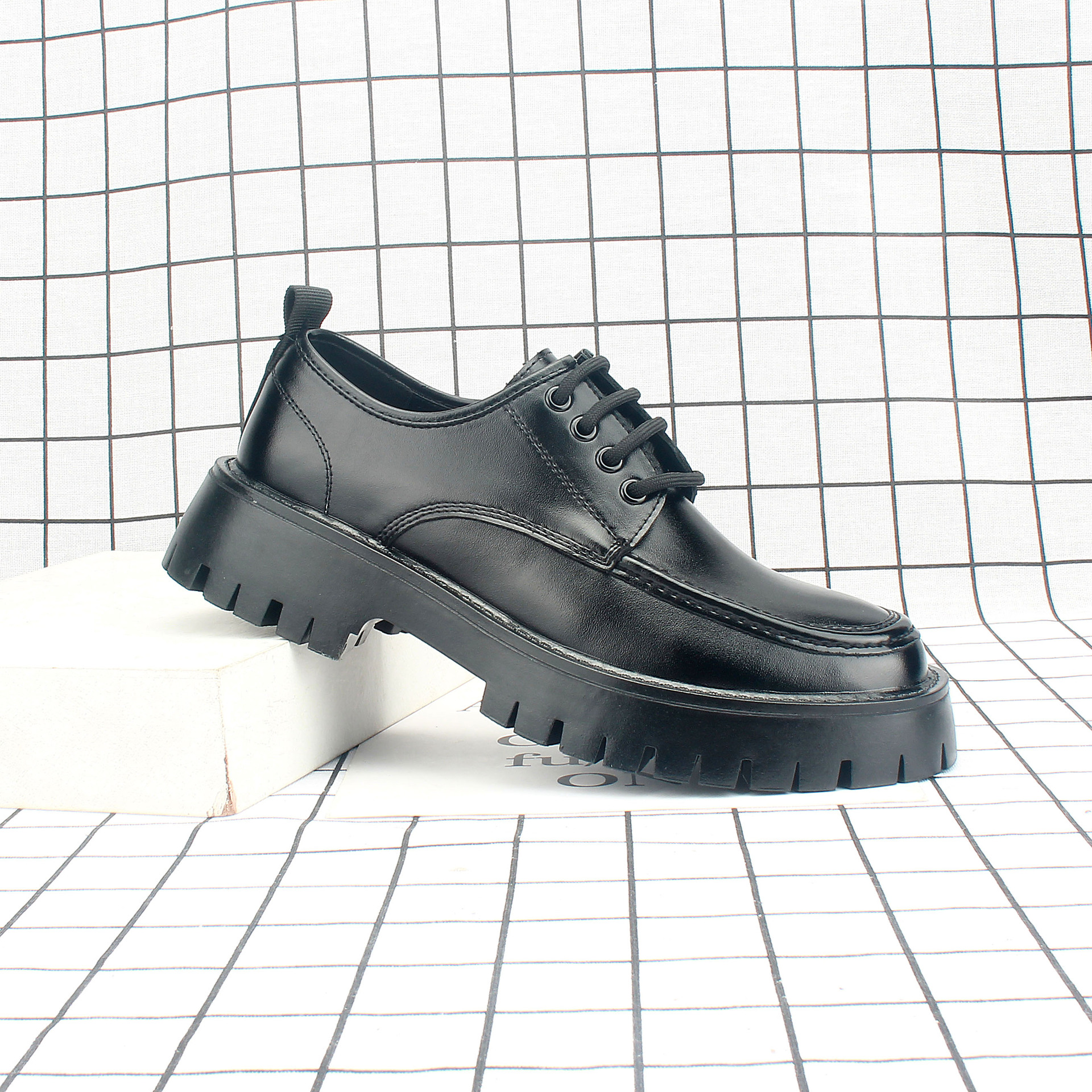 ƤЬ��͸��Ӣ�׷�������װ��ͷ�����Ͱ�����ѥ���������Ь382