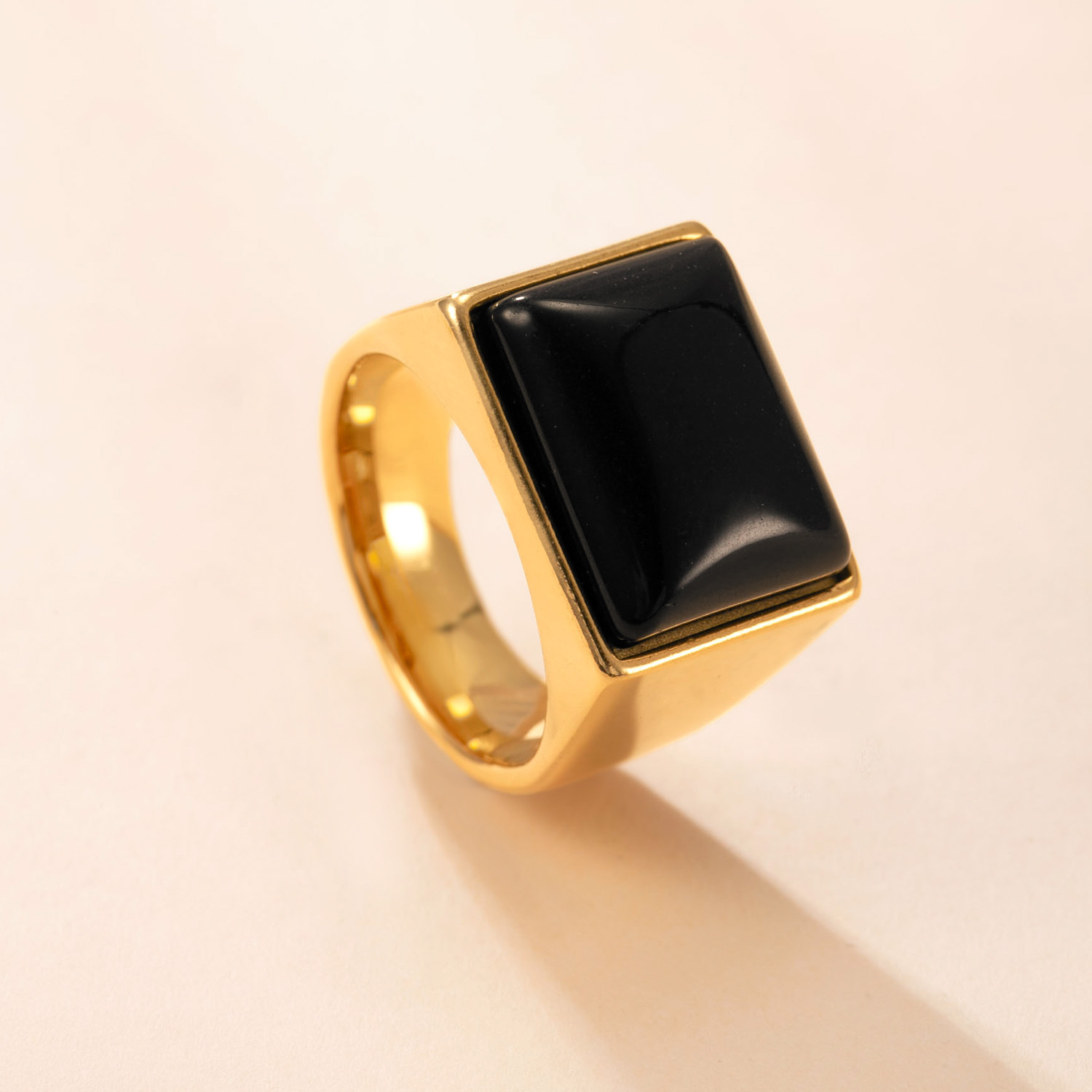 Anillo de acero de titanio transfronterizo europeo y americano de lujo ligero estilo palacio fundición cuadrado anillo de piedra natural joyería femenina de acero inoxidable