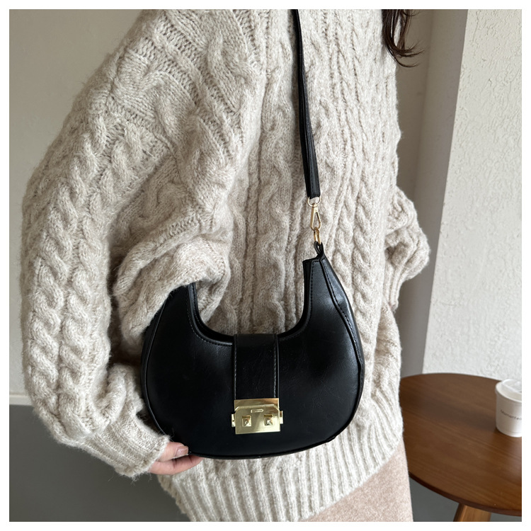 Nuova borsa a tracolla minimalista per donna, versione coreana, borsa sotto le ascelle dolce e straniera, tendenza invernale popolare, borsa da donna a forma di mezzaluna_voghion.com
