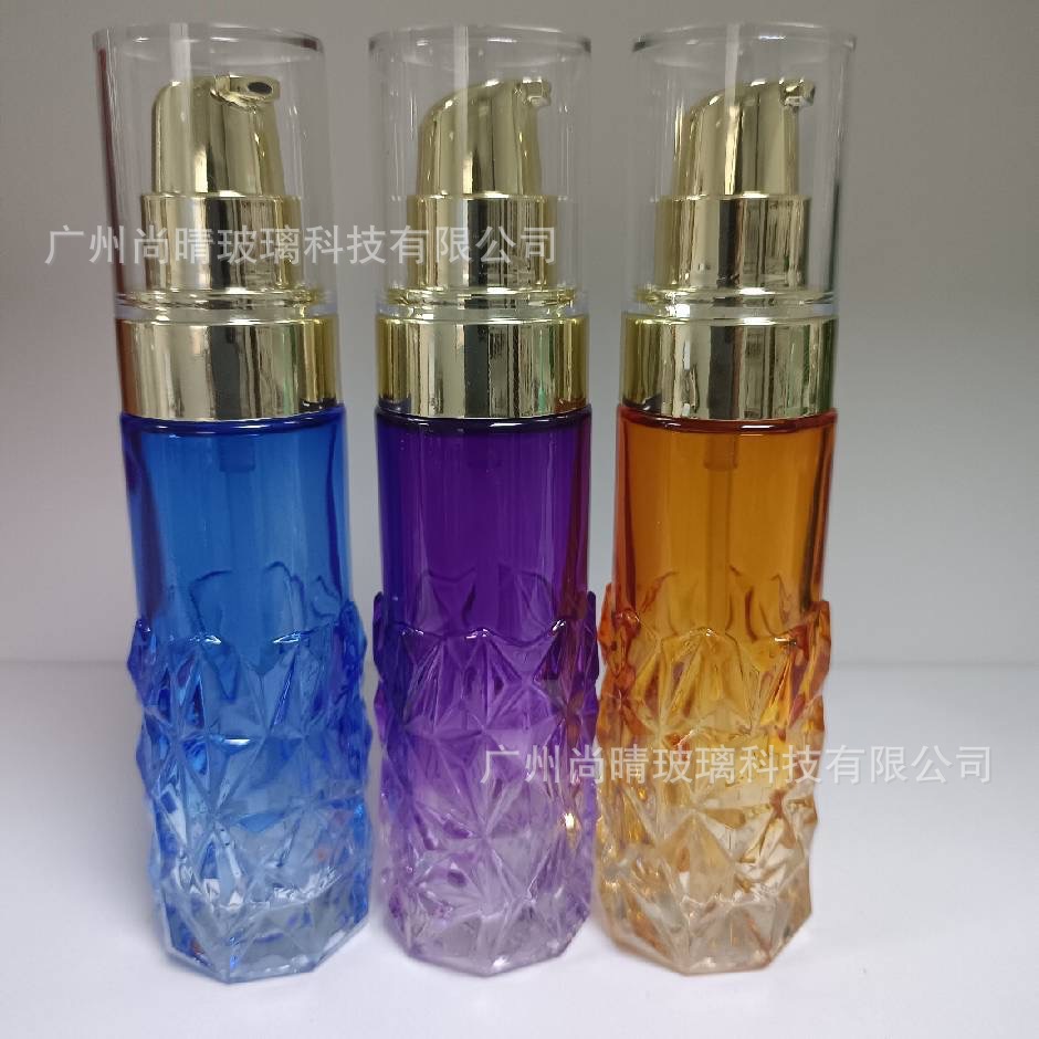 Botella de loción de 50 ml con dispensador de presión, botella pulverizadora, botella de forma especial, para esencia líquida, base líquida, botella dispensadora de viaje para el cuidado de la piel, disponible en fábrica