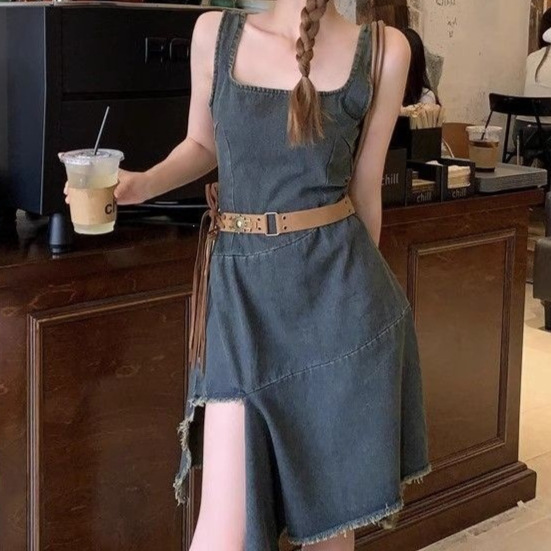 French-style vintage waist-cinching denim dress, western wasteland style outfit, new irregular slit frayed hem suspender dress French-style vintage waist-cinching denim dress, western wasteland style outfit, new irregular slit frayed hem suspender dress