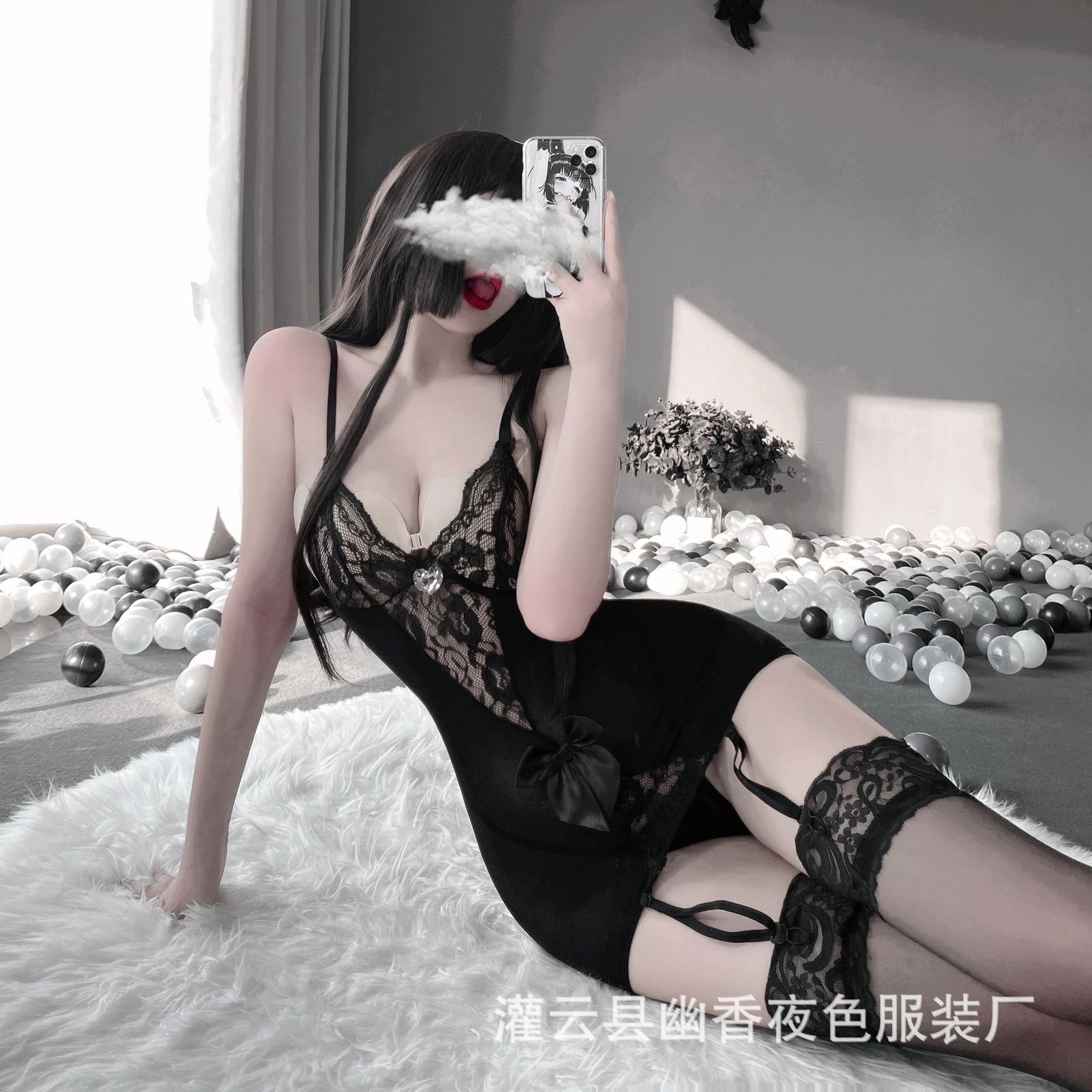 블랙 (양말 포함)