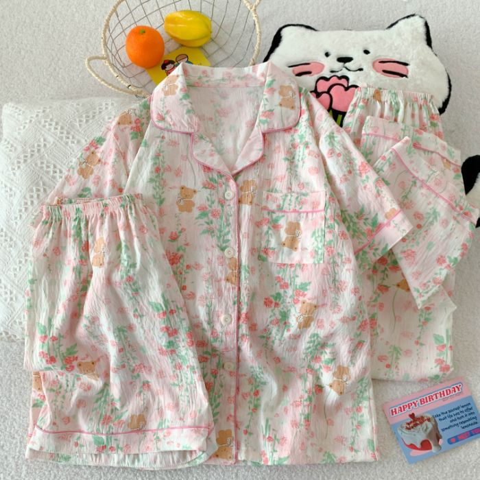 Cross-border tiro real nube de verano solapa de algodón cárdigan de tres piezas pantalones cortos de manga corta pantalones pijamas ropa de casa de dibujos animados para mujer