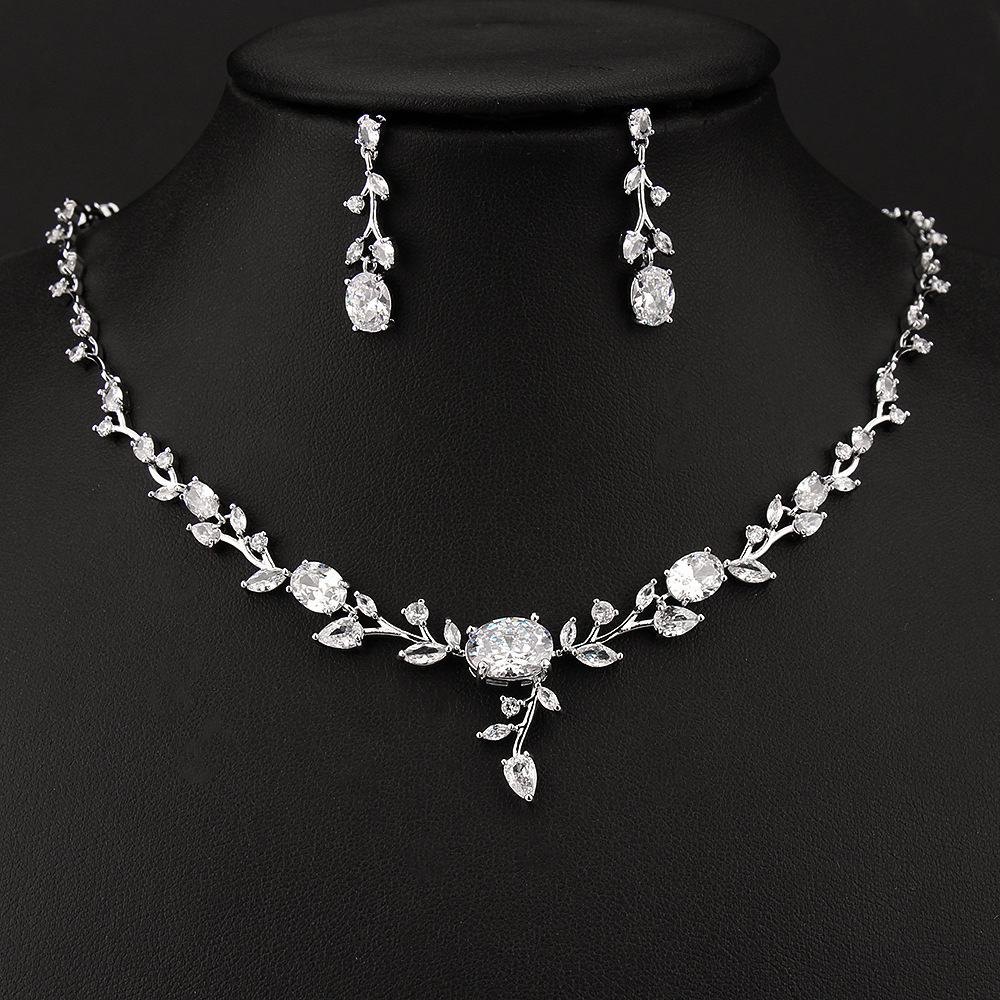Korean style 2022 new elegant floral bridesmaid zircon two-piece wedding accessory set, factory direct sales.