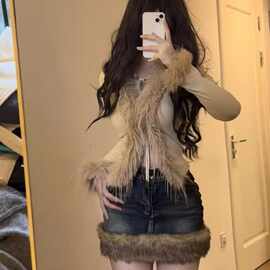 拼接毛毛高腰牛仔ins辣妹秋冬洗水新款百搭个性半身裙短裙