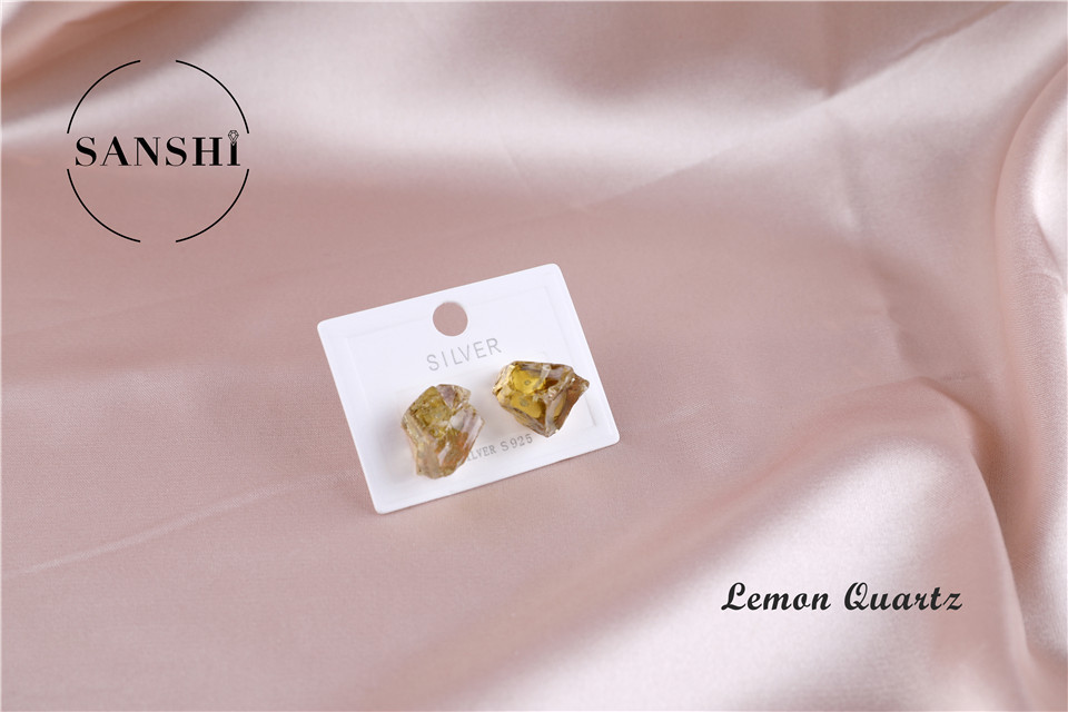 9g Weight 301 Stainless Steel Ear Needle Material Ear Studs Classification 1 Pair Quantity Holiday, Banquet Occasion Crystal Material Geometric Pattern Unisex Gender Plating Design Casual, Elegant, Lady Style 1 Pair Casual Elegant Lady Geometric Plating Crystal Ear Studs 8
