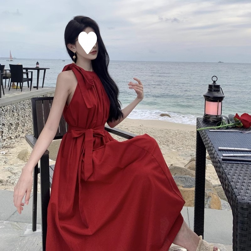 法式度假风无袖挂脖红色连衣裙女夏季云南三亚海边度假氛围感长裙|undefined