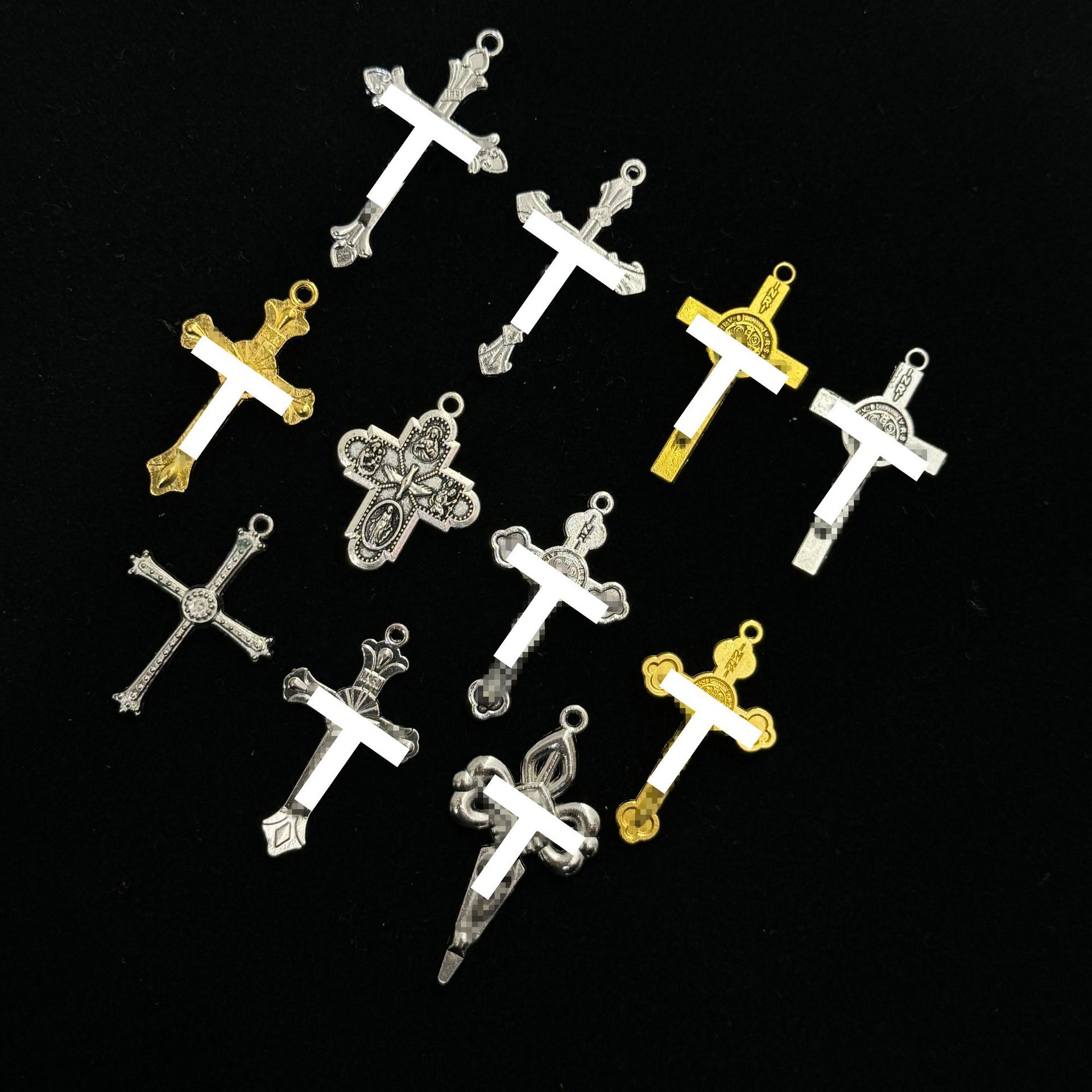 Wholesale of alloy export accessories: small and medium-sized alloy electroplated accessories, die-cast ornaments, and vintage decorative items