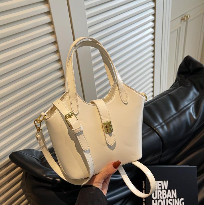 Bolso de moda de moda para mujeres 2025 nuevo bolso de cubo de estilo universal ocio viaje de alta calidad bolso de hombro