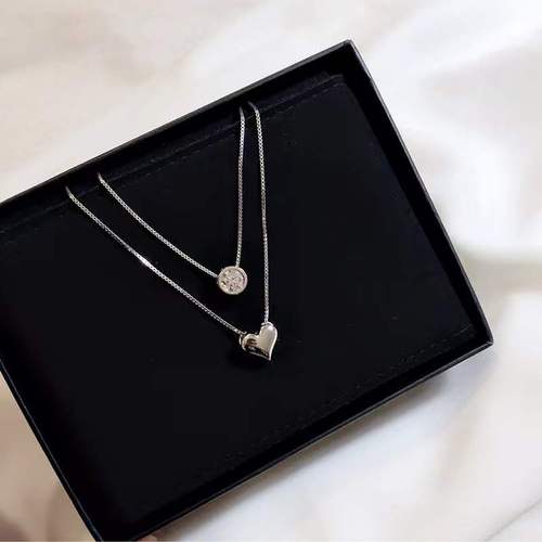 Heart-shaped double-layer necklace for women, one heart and one diamond, Korean style fashionable temperament necklace, versatile accessories, short clavicle chain