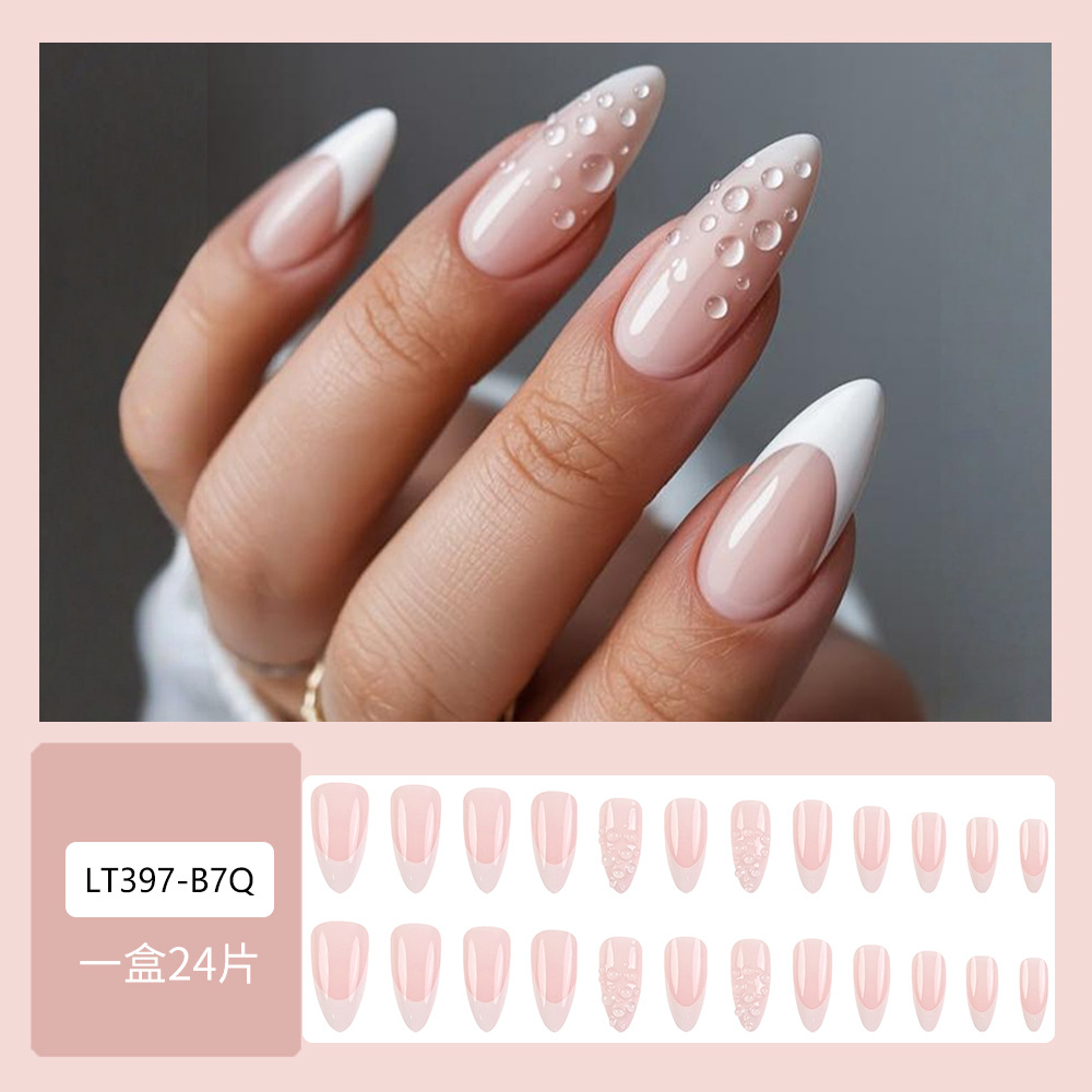 Use un parche de uñas 3D estereoscópico de alto nivel, goteo de goma dulce y caliente, uñas falsas transfronterizas, parches de uñas.