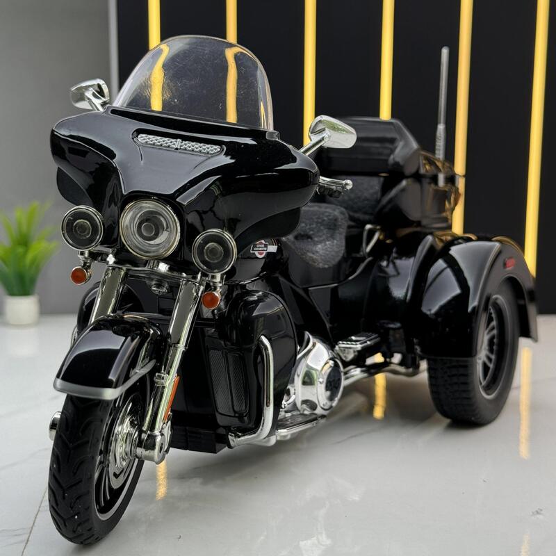 Zhiguan Tianxia Car Model 1: 9 Davidson Three-wheeled Alloy Motorcycle with Acousto-optic Huili Toy Car Sound Effect Model