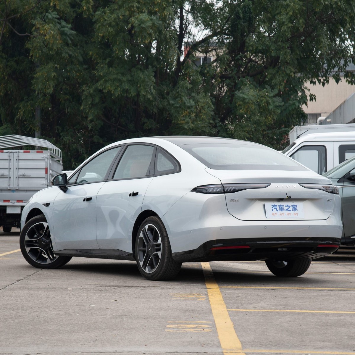 Aplicable TRUMQ E 'an RT para ventas transfronterizas de neumáticos de automóviles image 3