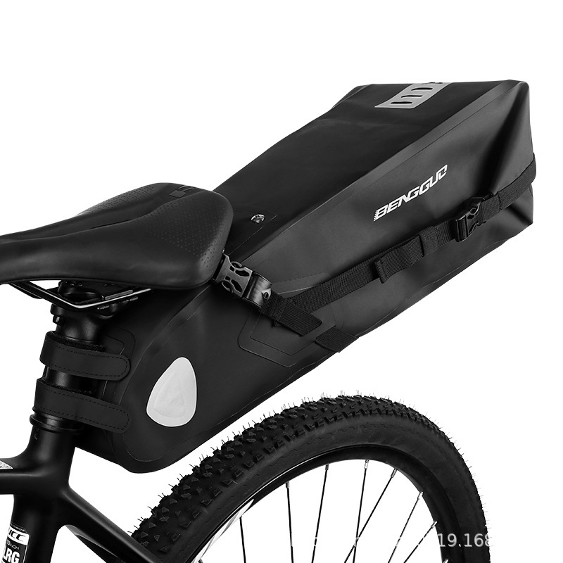 Bolsa de cola de bicicleta multifuncional de gran capacidad bicicleta ciclismo impermeable silla trasera bolsa de cola fruta saltando Asamblea al por mayor