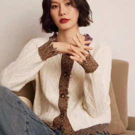 山羊绒加厚女圆领毛边撞色素律花纱做旧流苏加厚休闲羊毛针织外套