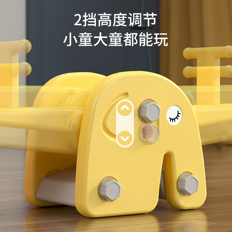 子供のシーソーのバランスボードの室内の家庭用の二人の感覚システムの幼稚園の赤ちゃんの反り板の屋外のおもちゃ