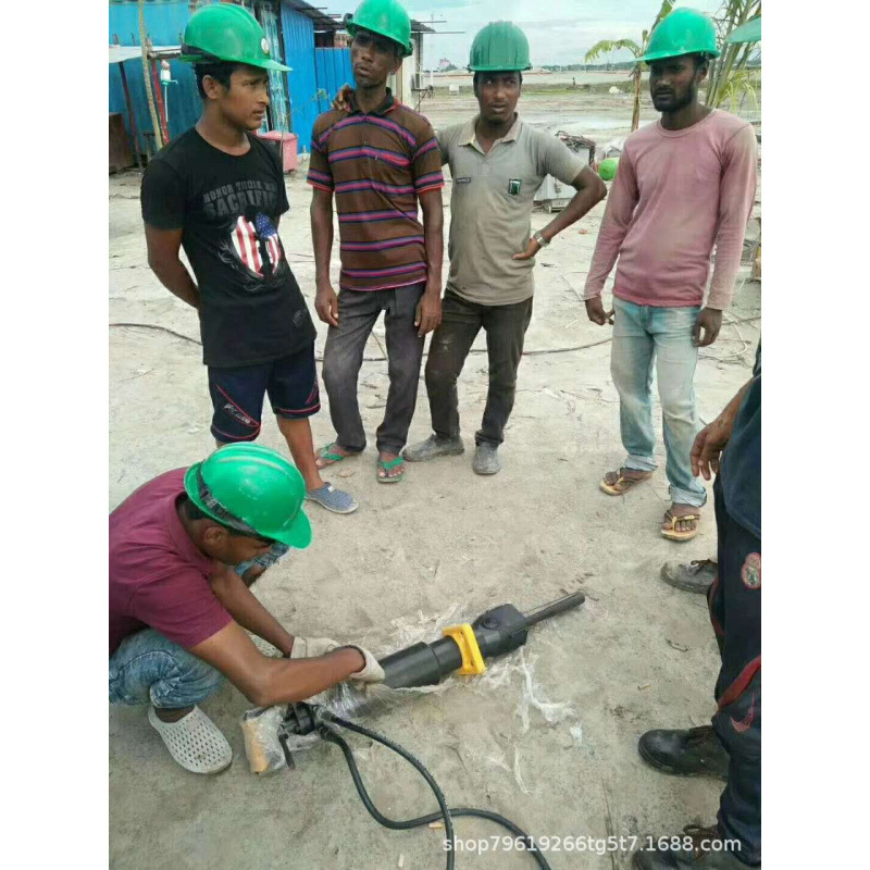 安徽淮北岩石破碎坚硬石头劈裂机 愚公斧劈裂机岩石锯