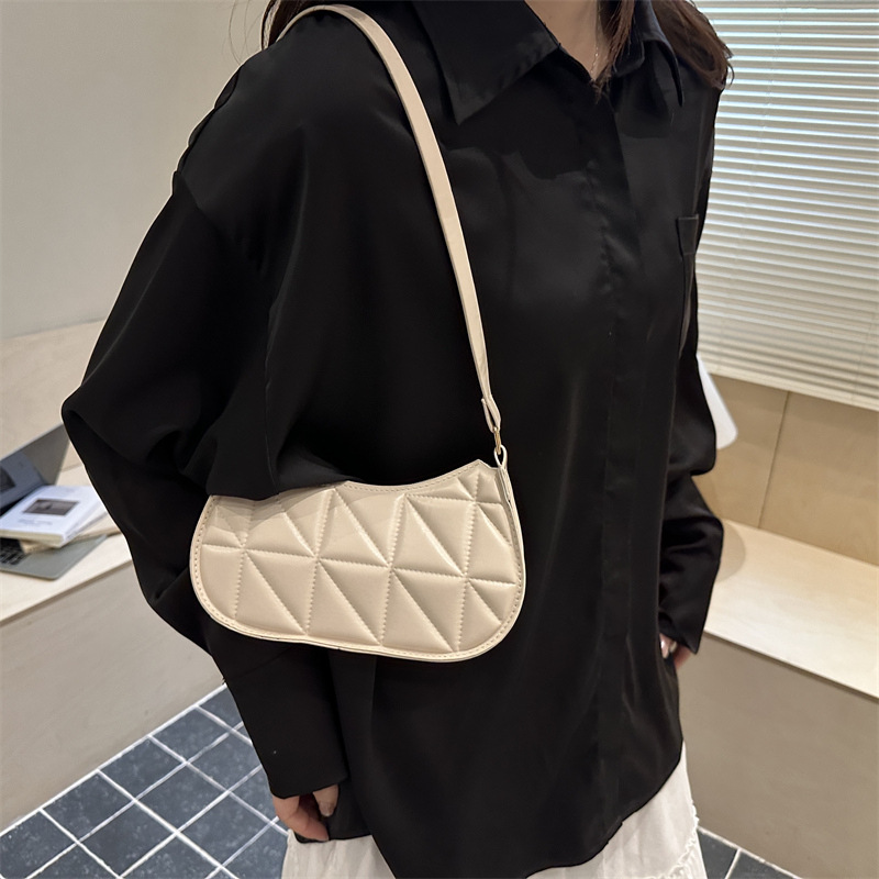Minimalist Women's Shoulder Bag Versatile Quilted Crossbody_voghion.com