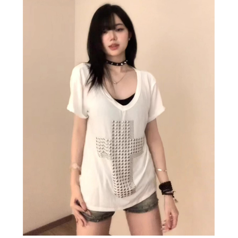 Asian Street Rock Cross Copper V-Neck Short-Sleeve T-Shirt for Women, Summer Casual Loose Off-Shoulder Trendy Top