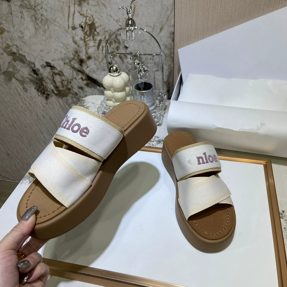 Slippers, summer piercing with letters, beach footwear platform, (Cross-border trading), European style, plus size, with embroidery