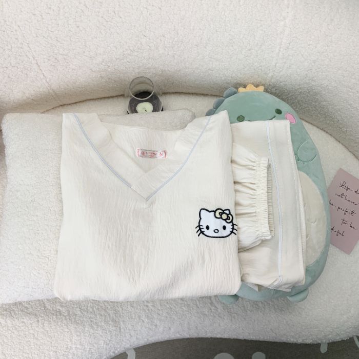Vietnam transfronterizo transmisión en vivo estilo caliente verano con cuello en V nube pijamas de algodón pantalones de manga corta para mujer traje de servicio a domicilio para estudiantes de dibujos animados