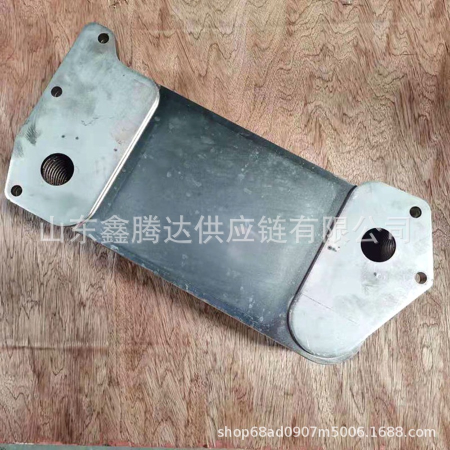 Radiator Hydraulic Retarder Cooler 2155060 2114175 Is Suitable for Commercial Vehicle Engines and Trucks