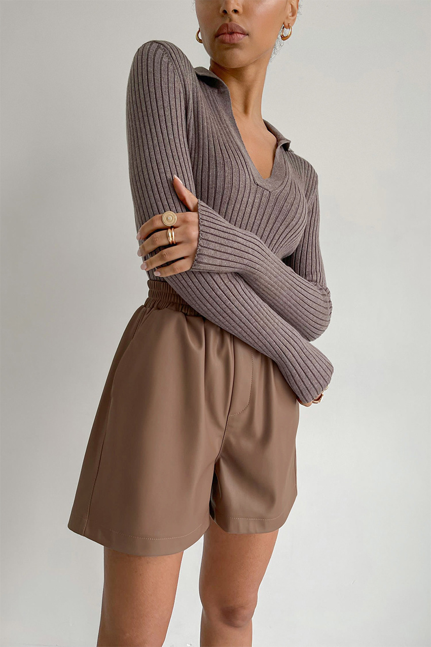 solid color lapel V-neck long sleeve bottoming sweater and PU leather shorts NSSQS137682