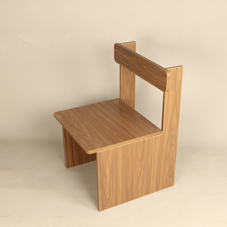 중세 의자 (폭 48cm 높이 73cm)