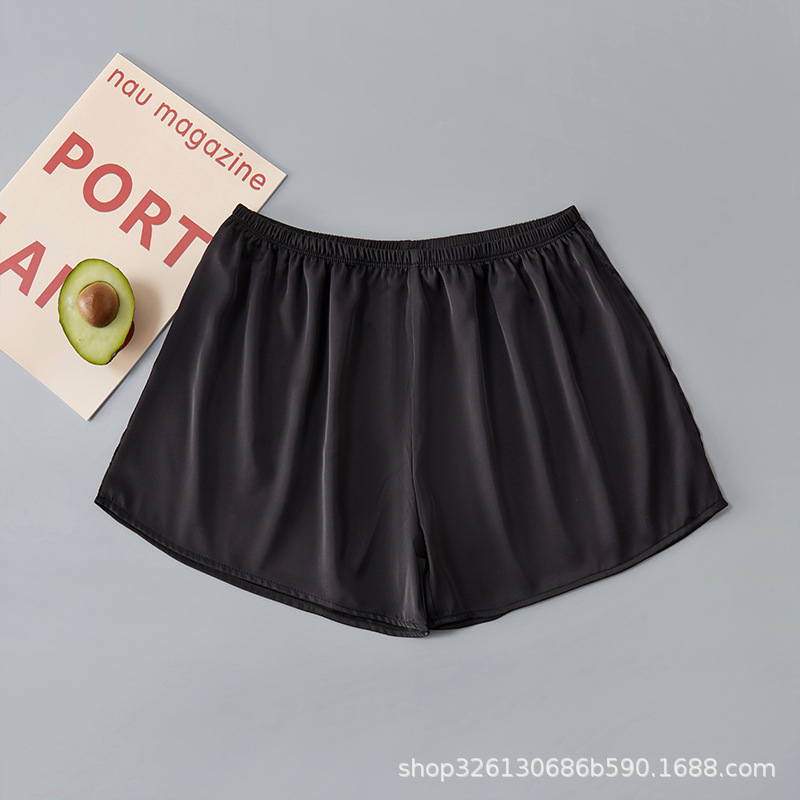 평평한 입: 검정