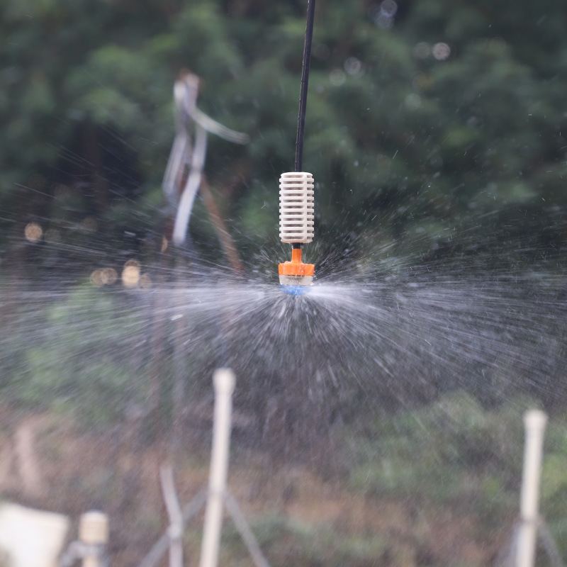 Jardín de lluvia Binnett azul pulverizador de pulverización invertido, pulverizador giratorio, precio unitario sin impuestos