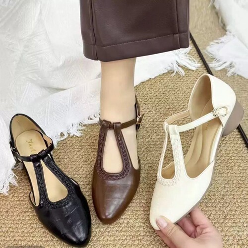 French-style vintage leather hollow-out pumps, small leather shoes, summer new arrival—soft leather pointed-toe cross-strap closed-toe sandals for women