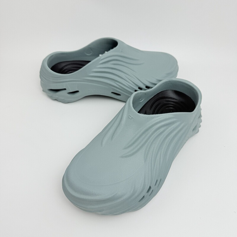 Cro Cardia's New Swirl Wave Hole Shoes Shallow Mouth Men's Lightweight Non-Slip Casual Outdoor Sports Beach Shoes