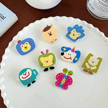 胸针新款INS可爱卡通别针亚克力批发徽章挂件小饰品摆地摊