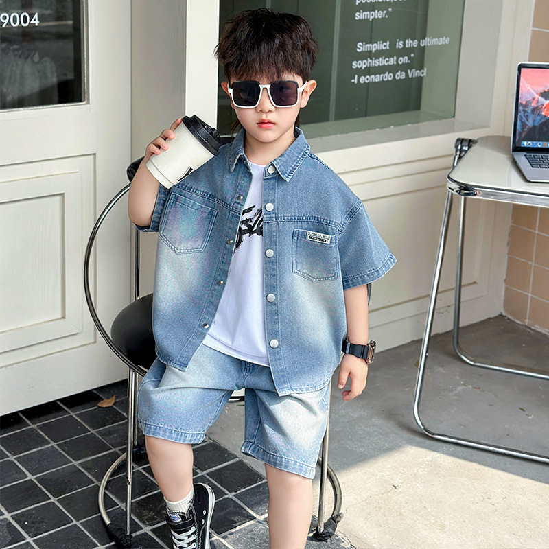 7354 traje de mezclilla para niños, camisa de manga corta de verano, traje de tres piezas, nuevo vestido para niños, verano coreano de estilo occidental