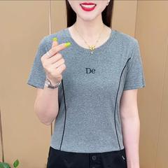 短袖夏季修身型休闲风圆领T恤百搭气质显瘦休闲打底衫时尚小衫女