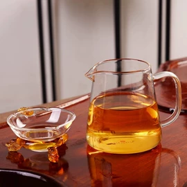 茶壶;茶杯;玻璃杯
