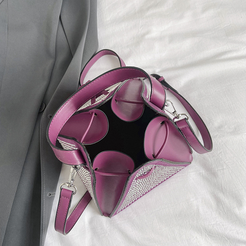 Bolso de hombro transfronterizo para mujer, tendencia de moda con diamantes, personalidad, triángulo, zongzi, bolso, bandolera de cadena de todo fósforo de estilo occidental