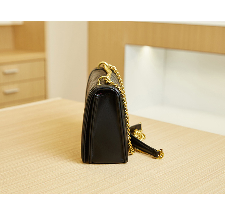 Light Luxury High end Women's 2024 New Small Xiangling Grid Chain Fashionable and Versatile Western Style One Shoulder_voghion.com