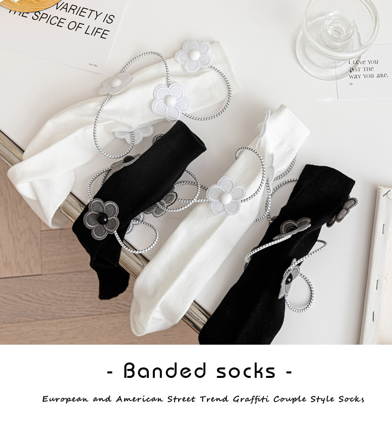 Women's Fashion Flower Cotton Crew Socks display picture 1