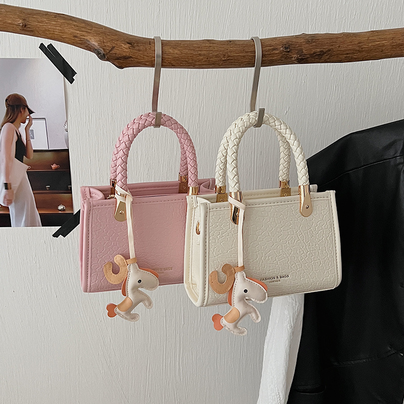 Bolso casual para mujeres 2026 nueva moda de hombro pequeño bolso de viaje coreano temperamento image 1