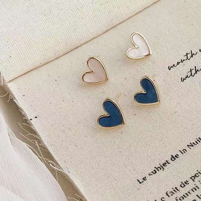 1 Pair Sweet Heart Shape Alloy Plating Women's Ear Clips Ear Studs display picture 1