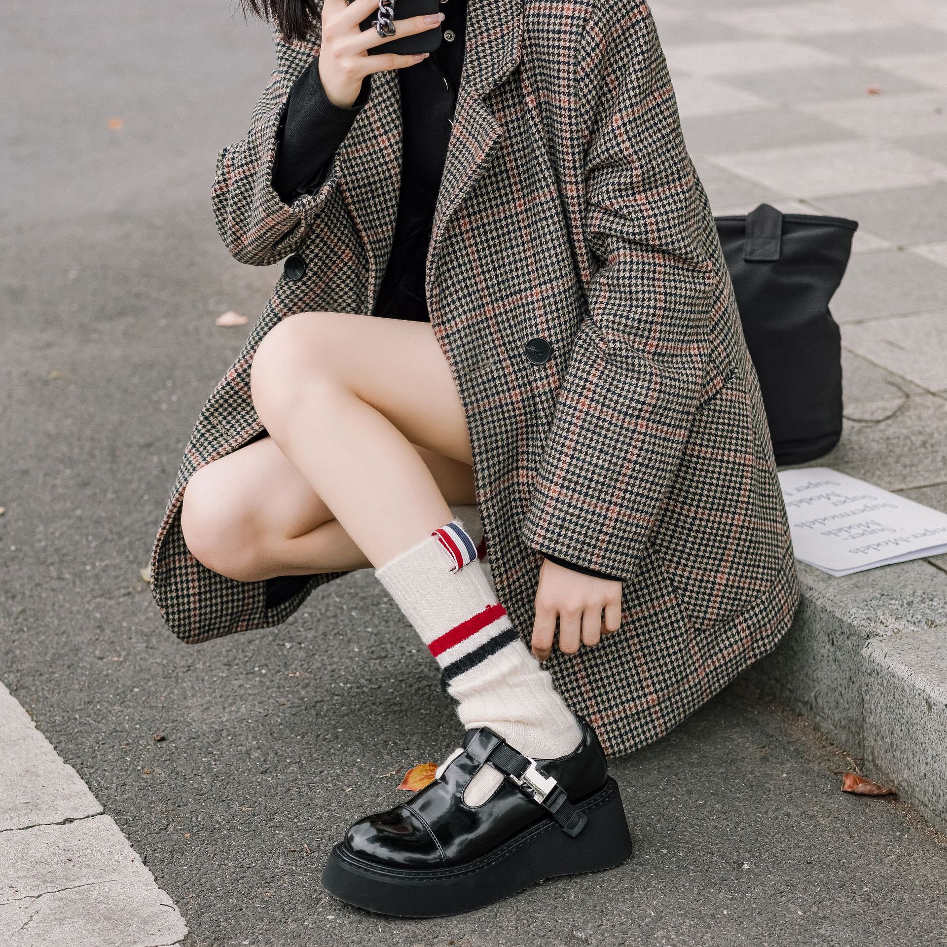 Brīvas rudens un ziemas kašmira vidēja garuma zeķes bērnu ins modernām svītru etiķetēm, saliktas zeķes,_voghion.com