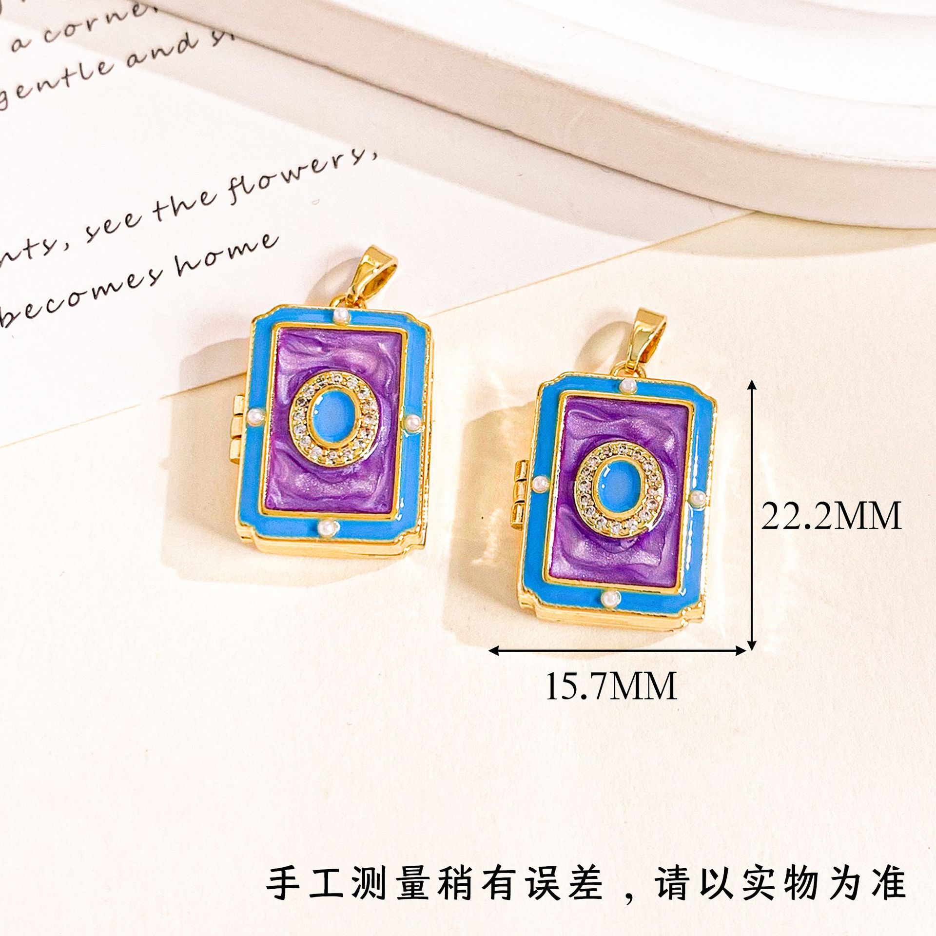 XL4749 square gold and purple photo clip pendant can be opened
