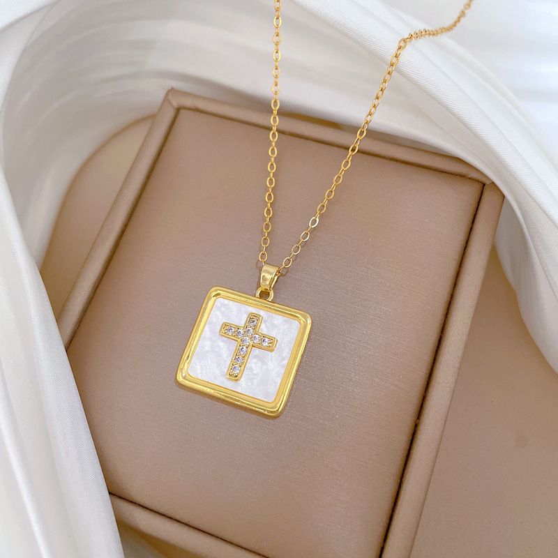 Square Crystal Diamond Collarbone Necklace For Women Titanium_voghion.com