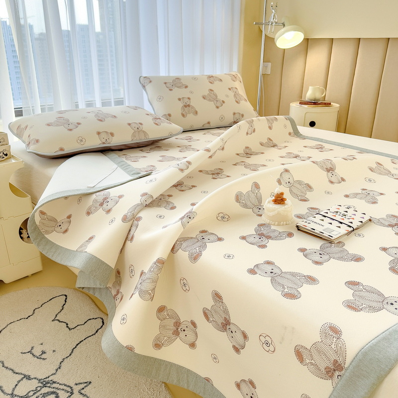 Summer Class a Maternal and Infant Grade New Doudou Mat Student Cool Ice Silk Foldableable Three-Piece Ice Silk Mat