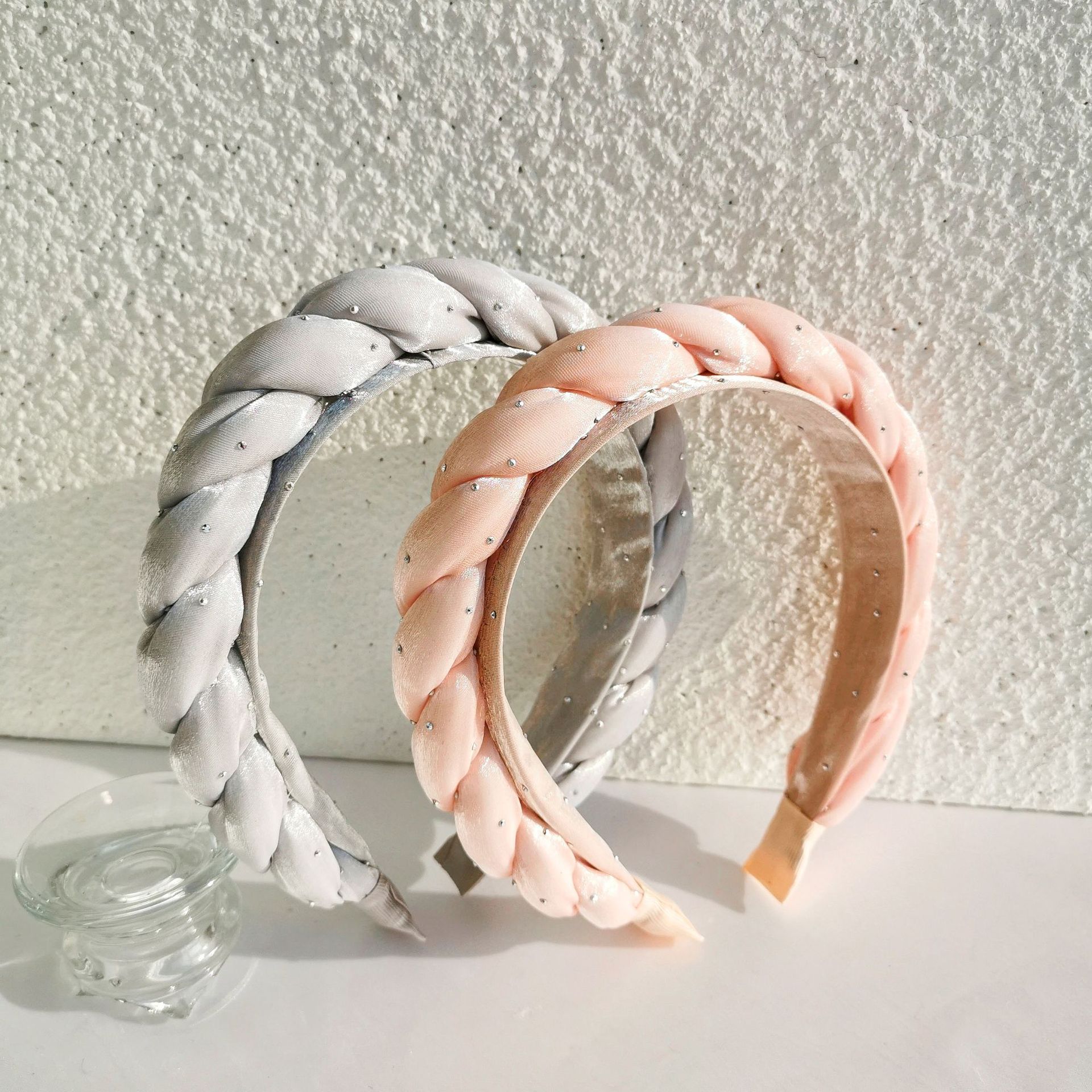 Autumn And Winter Solid Color Braid Bright Silk Fabric Hair Band display picture 5