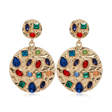 �W���A�Β쉋�r�ж��Ʒ���وA�ζ��h��ɫ�ʯ����Ů��S�����l