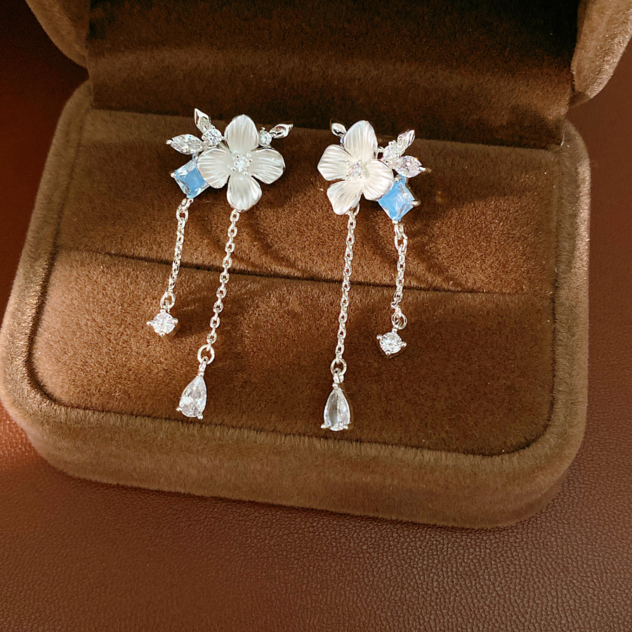 Aguja de plata zircon goteo flor pernos frescos y dulces temperamento amplio aretes ligeros de lujo alta sensación de aretes image 7