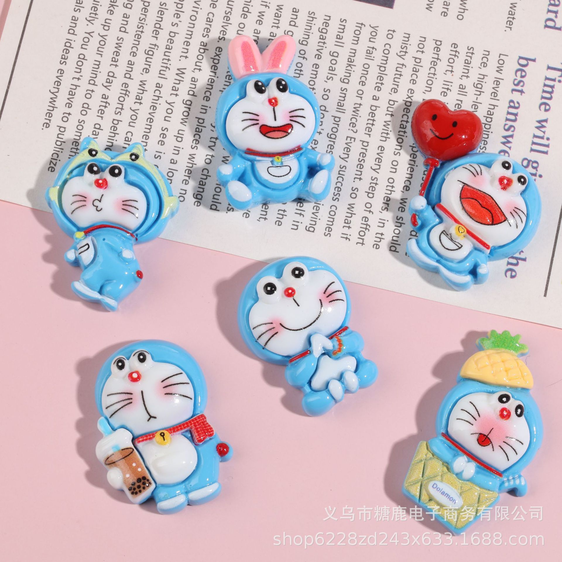 治愈系叮当猫树脂摆件汽车中控台头饰发夹冰箱贴DIY饰品配件现货